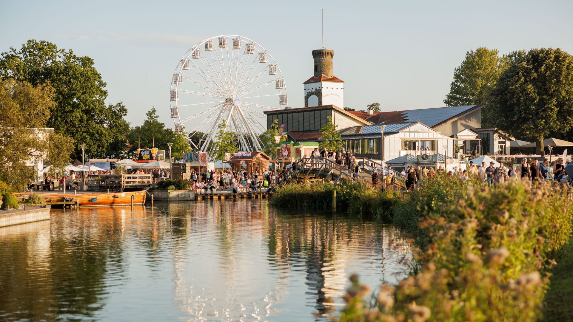 Festliches Wochenende am Steinhuder Meer: Das Sommerfest mit maritimem Flair findet Ende August statt.