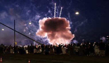 Düsseldorf: Explosion durch Feuerwerkskörper auf Rheinkirmes – Drei Kinder unter den Verletzten
