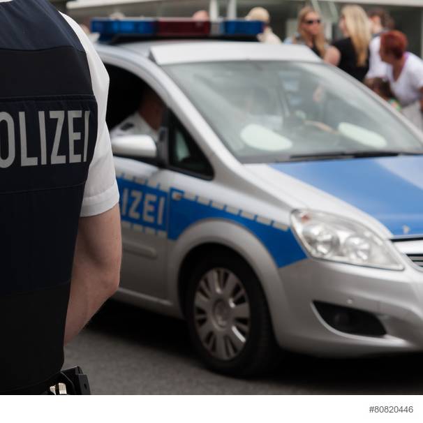 Nackter Mann randaliert in Gelsenkirchener Arztpraxis