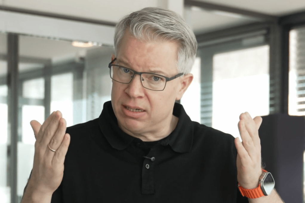 Frank Thelen warnt in einem Video vor KI-Videos mit vermeintlich ihm.