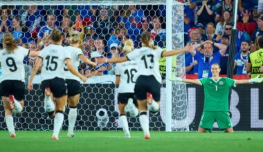 DFB-Frauen bejubeln dramatischen EM-Sieg über Frankreich