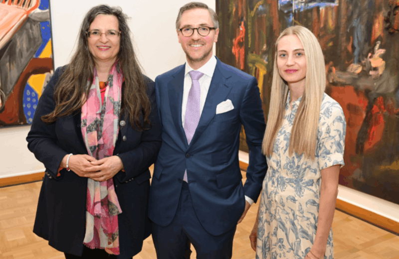 Fotos der Ausstellungseröffnung - "Mensch Berlin" bringt Kunst der Wendezeit nach Wien » Leadersnet