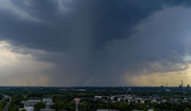 Hitze-Liveblog: ++ Erste Unwetter in Nordrhein-Westfalen ++