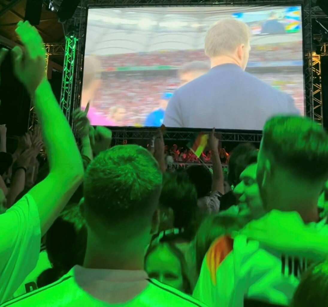 Public Viewing bei EM-Halbfinale - Antenne Münster