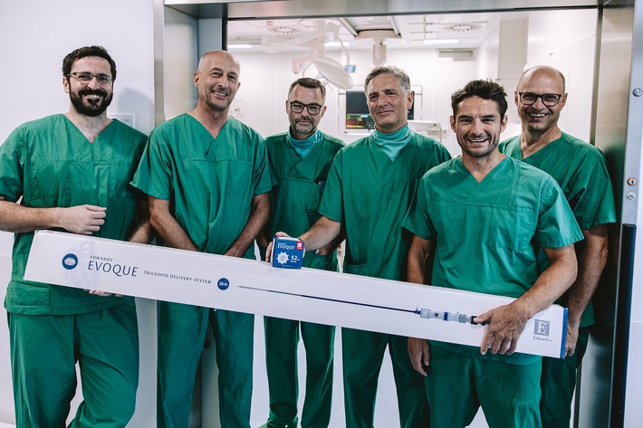 Herzzentrum Klinikum Stuttgart: Innovative Spitzenmedizin und Teamwork in neuem Hybrid-OP