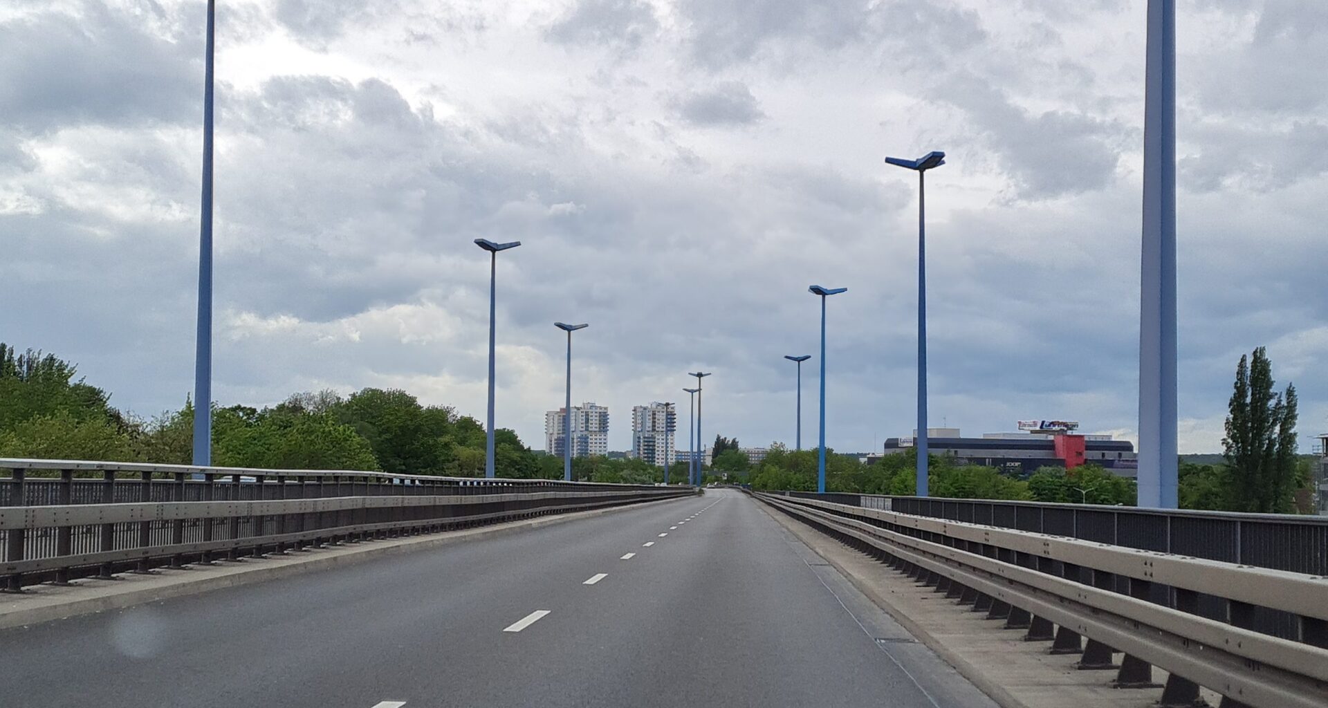 Neubau der Rennbahnkreuz-Brücken wird ab Mittwoch vorbereitet