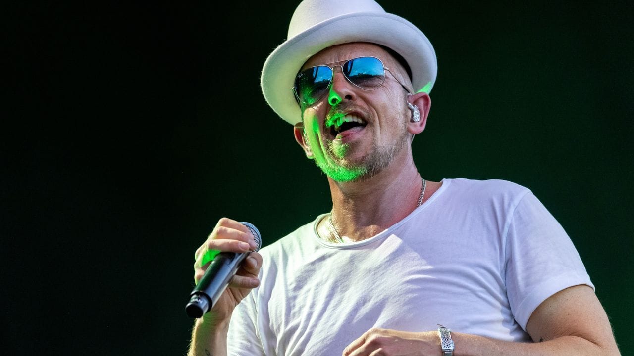 "Ich bin so dankbar, dass es wieder geht": Jan Delay bei "Rock im Park".