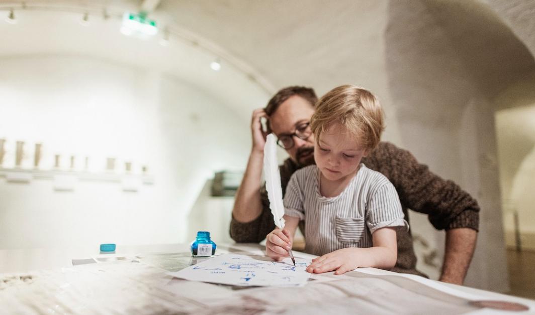 Kiels Stadtmuseum: Schreiben wie im Mittelalter für Kinder