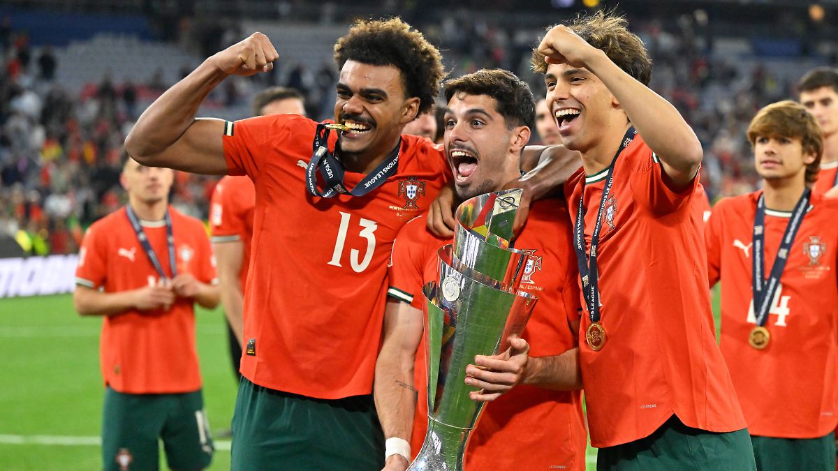 05:46 Boris Becker kamen wegen Zverev "die Tränen" - N-TV