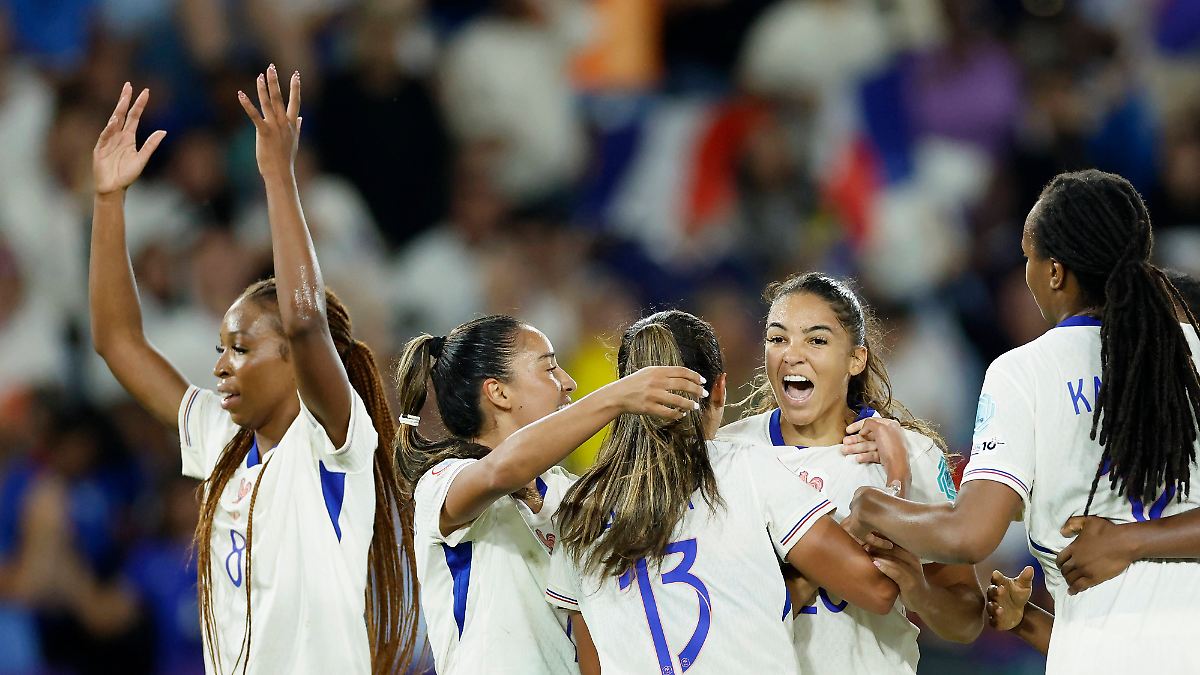 DFB-Frauen erfahren Viertelfinal-Gegner bei Frauen-EM: In ein paar Minuten zerfleddert Frankreich die Niederlande