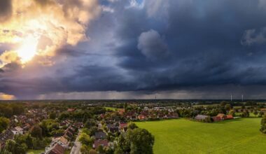 Versicherungsexperte zieht Bilanz: Klimaschäden in Milliardenhöhe - Europa "hatte Glück"