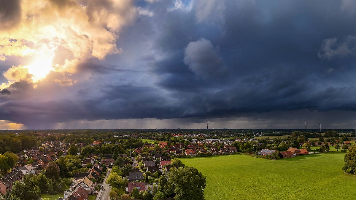 Versicherungsexperte zieht Bilanz: Klimaschäden in Milliardenhöhe - Europa "hatte Glück"