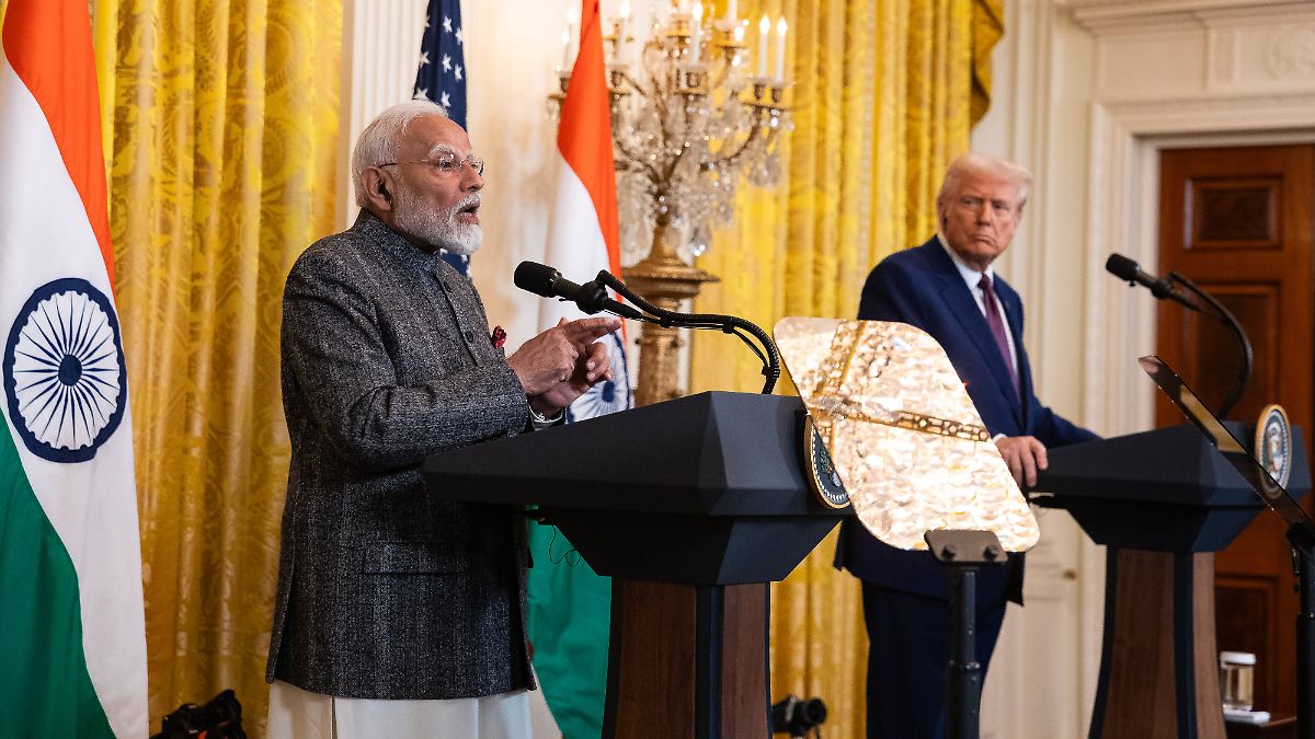 "ALL DAS IST NICHT GUT!": Trump bestraft Indien - auch für Kauf russischer Waffen und Öl
