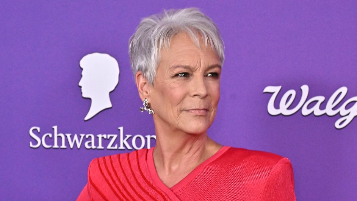 "Entstellte" Frauen: Jamie Lee Curtis wirft Schönheitsindustrie "Genozid" vor