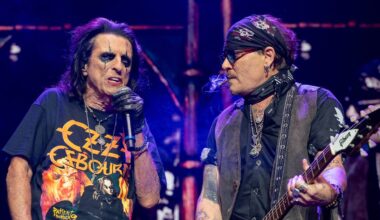 Überraschungsauftritt in London: Johnny Depp und Alice Cooper würdigen gemeinsam Ozzy Osbourne