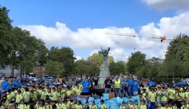 Schüler in Essen räumen auf
