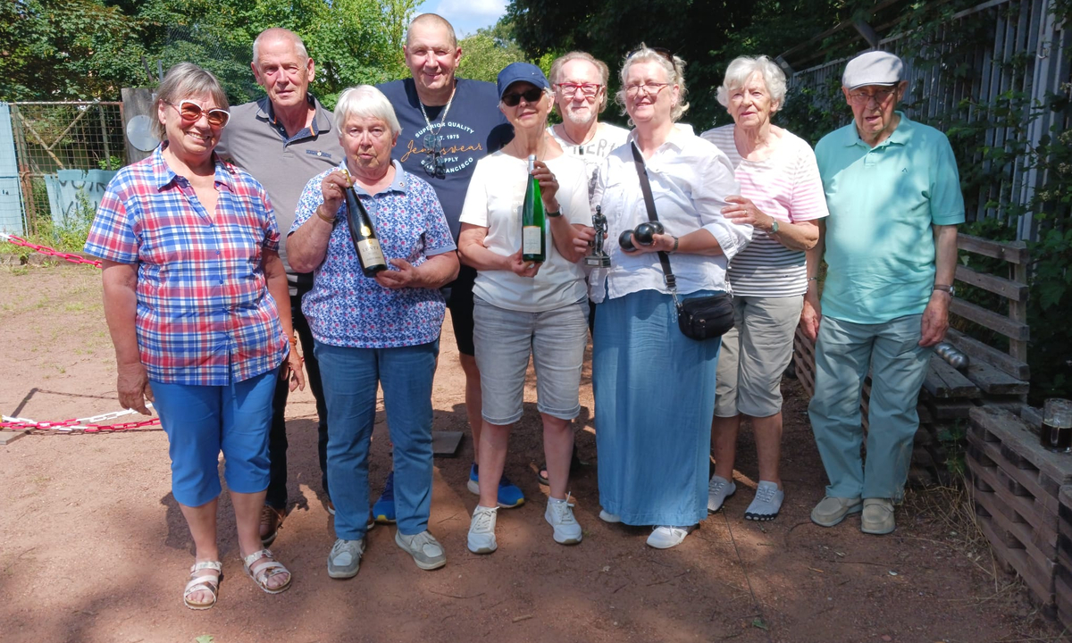 Wadersloher üben in Frankreich das Boule-Spielen