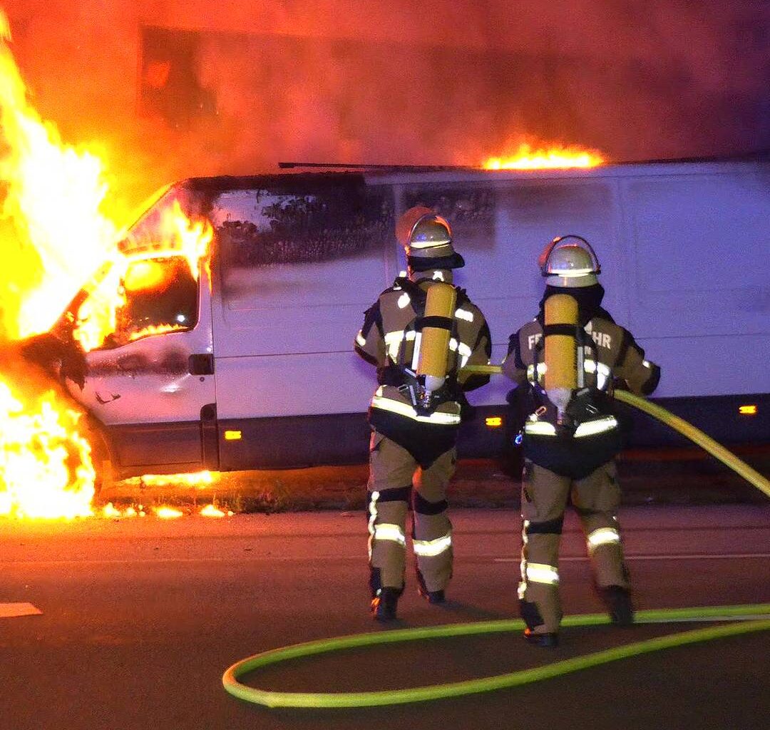 Brandserie in Essen: Feuerwehr muss mehrfach ausrücken