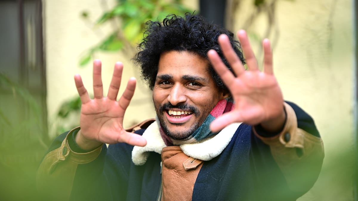 „Der Soldat“ in Stuttgart: „2010 wurde ich postmigrantisch, 2012 Schwarz, jetzt bin ich wohl BIPoC“