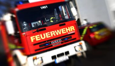 Feuerwehr löscht Brand in Keller