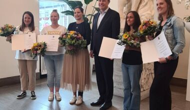 Vier Frauen retten Leben: Stadt ehrt Ersthelferinnen