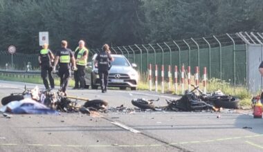 Tragischer Unfall in Nähe von Flughafen Köln/Bonn! Zwei Motorradfahrer tot