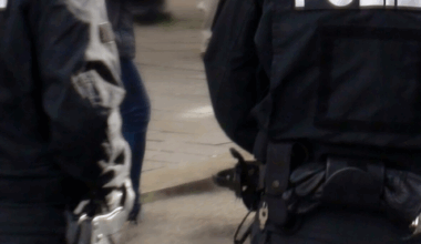 Einsatz mit Maschinenpistole - Radio 91.2