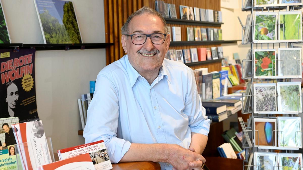 Buchhändler Kurt Idrizovic gibt in der AZ-Heimatwelt Empfehlungen für die Sommerlektüre.