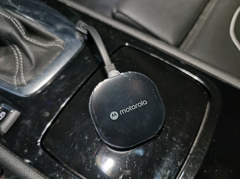 Motorola MA1: Adapter für Android Auto Wireless