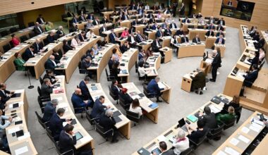 Baden-Württemberg: Skandal im Landtag – Stimmzettel mit Hakenkreuz abgegeben