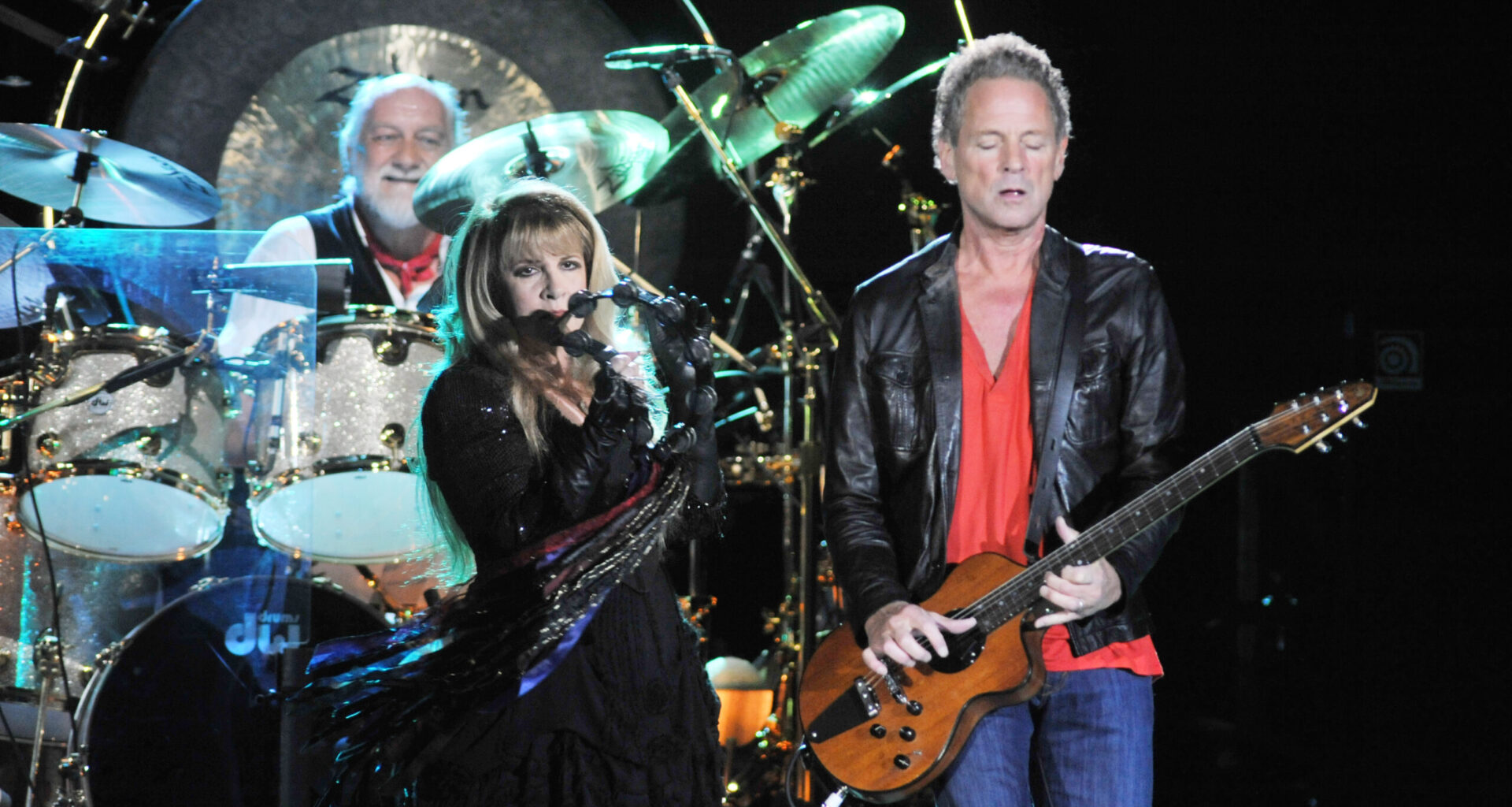 Lindsey Buckingham mit Stevie Nicks und Mick Fleetwood von Fleetwood Mac
