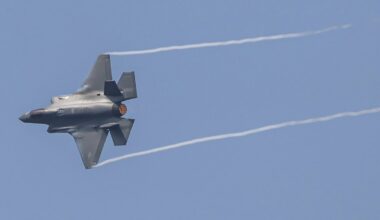 Taktische Nuklearwaffen: Geheimtransport nach Großbritannien – So verstärken die USA Europas Atomschutzschirm - WELT
