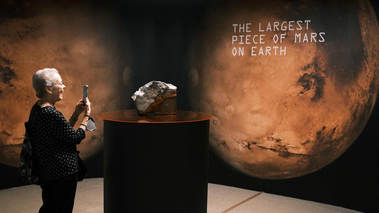 25 Kilogramm schwerer Marsmeteorit in New York versteigert