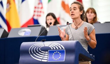 Carola Rackete gibt Mandat im EU-Parlament auf