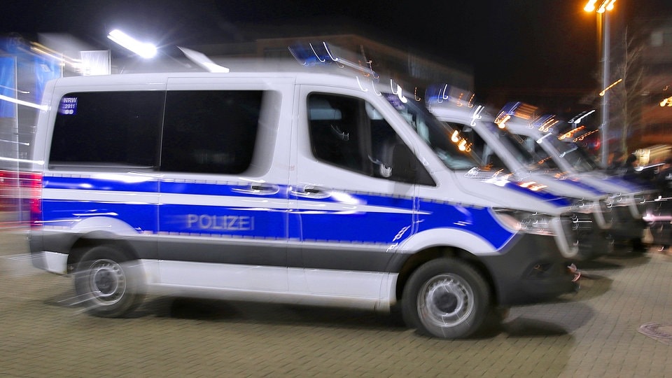 Opfer verliert Bein bei Blaulichtunfall: Polizist wehrt sich gegen Strafbefehl