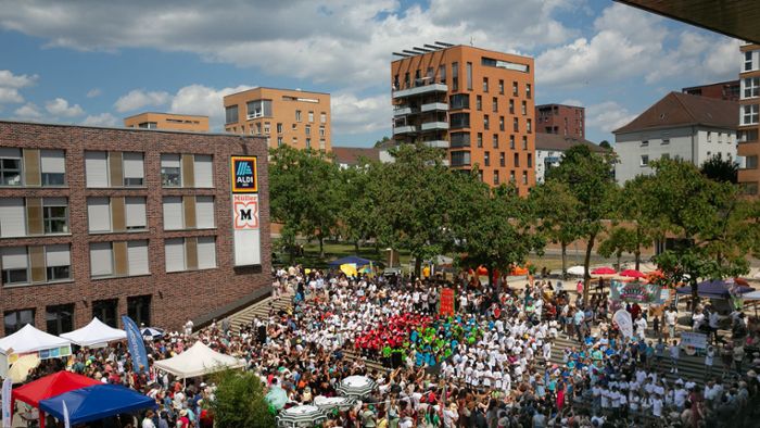 50 Jahre Ostfildern: Ein fröhliches Stadtfest – Zeitreisen an der Strandbar