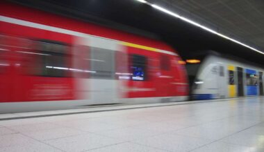 Polizeieinsatz in Obertürkheim: S-Bahnlinie S1 zwischen Neckarpark und Esslingen gesperrt