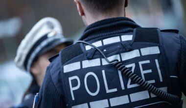 Landkreis Karlsruhe: Polizei sucht im Philippsee nach vermisstem Mann