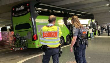 Busterminal Flughafen Stuttgart: Polizei und Zoll stellen bei Kontrollen zahlreiche Verstöße fest