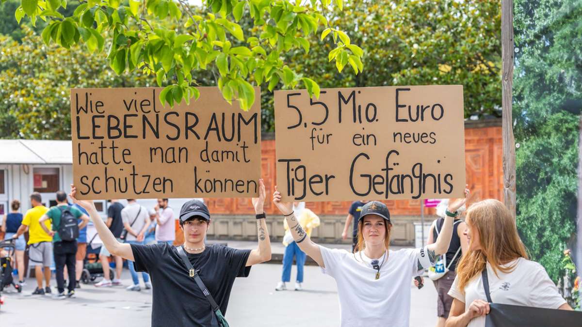 Demonstration in Stuttgart: Tierschützer protestieren gegen die Wilhelma – Stuttgarter Rapper auch dabei