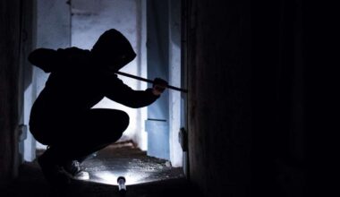 Stuttgart-Untertürkheim: In Gemeindehaus eingebrochen – Zeugen gesucht