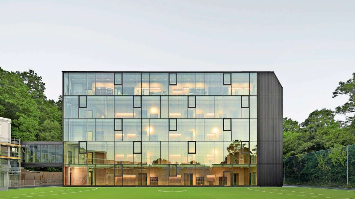 Neubau Merz-Schule Stuttgart: Neubau der Merz-Schule – transparente Architektur mit grünem Wow-Effekt - Kultur