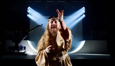 Oper Spielzeit 2025/26: Wieder Karten für „Sancta“ in Stuttgart erhältlich