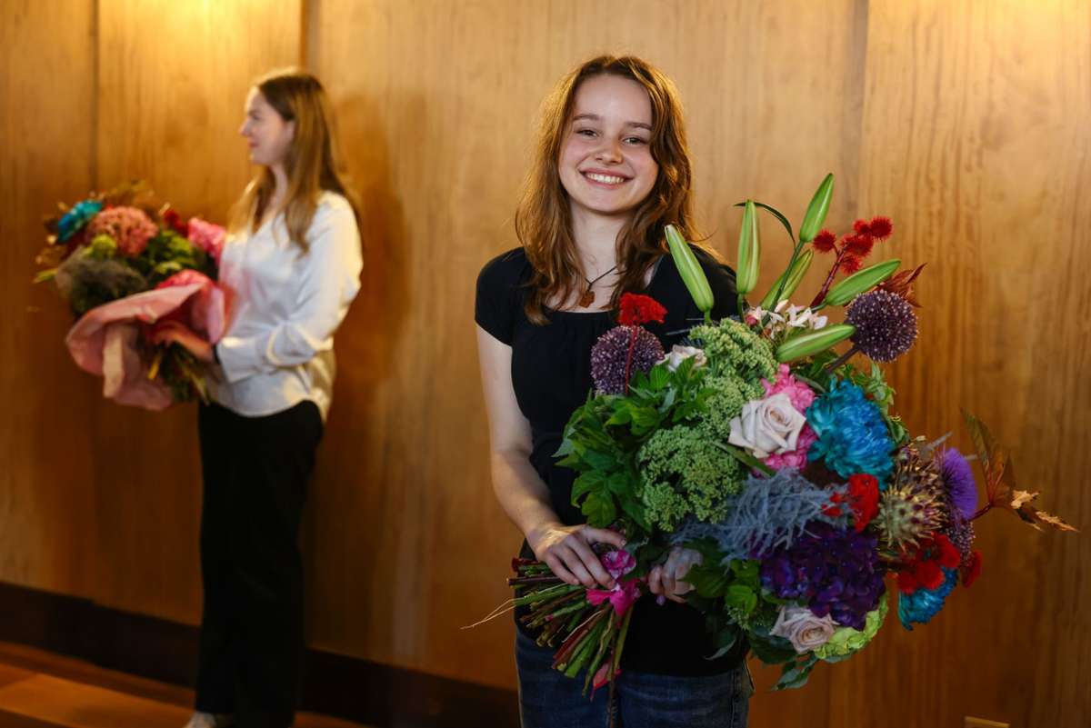 Weihnachtliches Amt: Nora Falk ist das neue Nürnberger Christkind - Bayern
