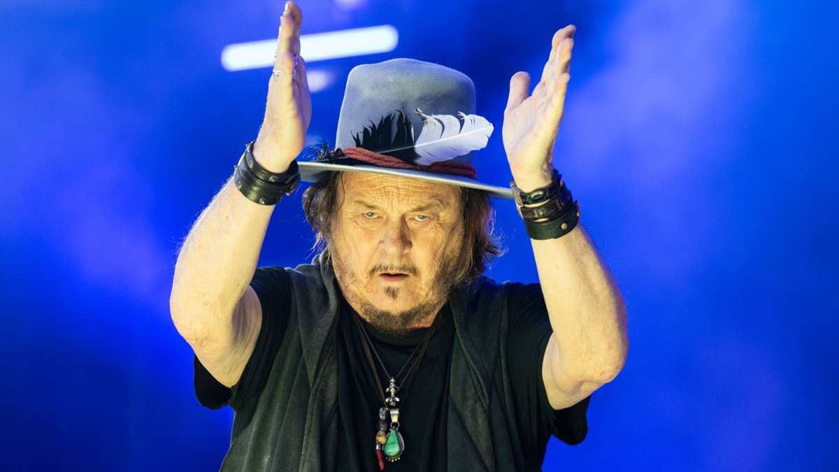 Jazz Open in Stuttgart: Italienische Hits auf dem Schlossplatz: So war es bei Zucchero - Kultur
