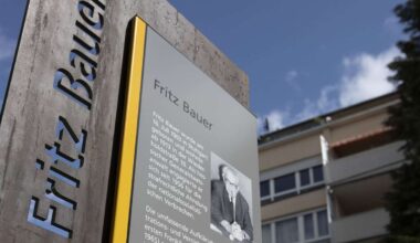 Erinnern in Stuttgart: Fritz Bauer Ehre machen! - KRZ Plus