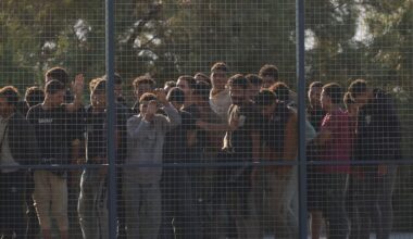 Griechenland plant drastische Maßnahme gegen Migranten – Ausreise oder drei Jahre Gefängnis