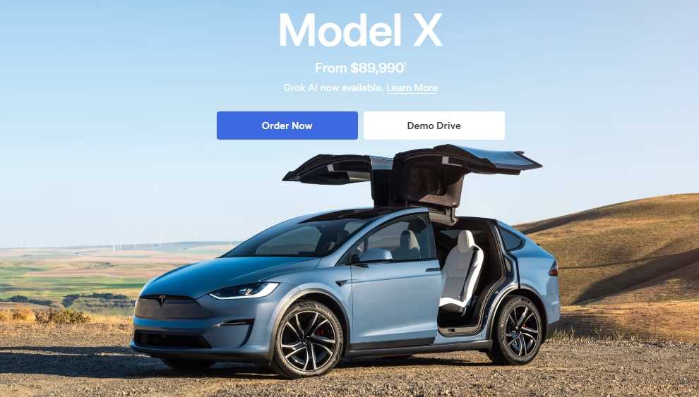 New colors and wheels, new suspension bushings, and a few detail improvements: The Model X received a minor update in June 2025 - but it is no longer configurable in Europe.