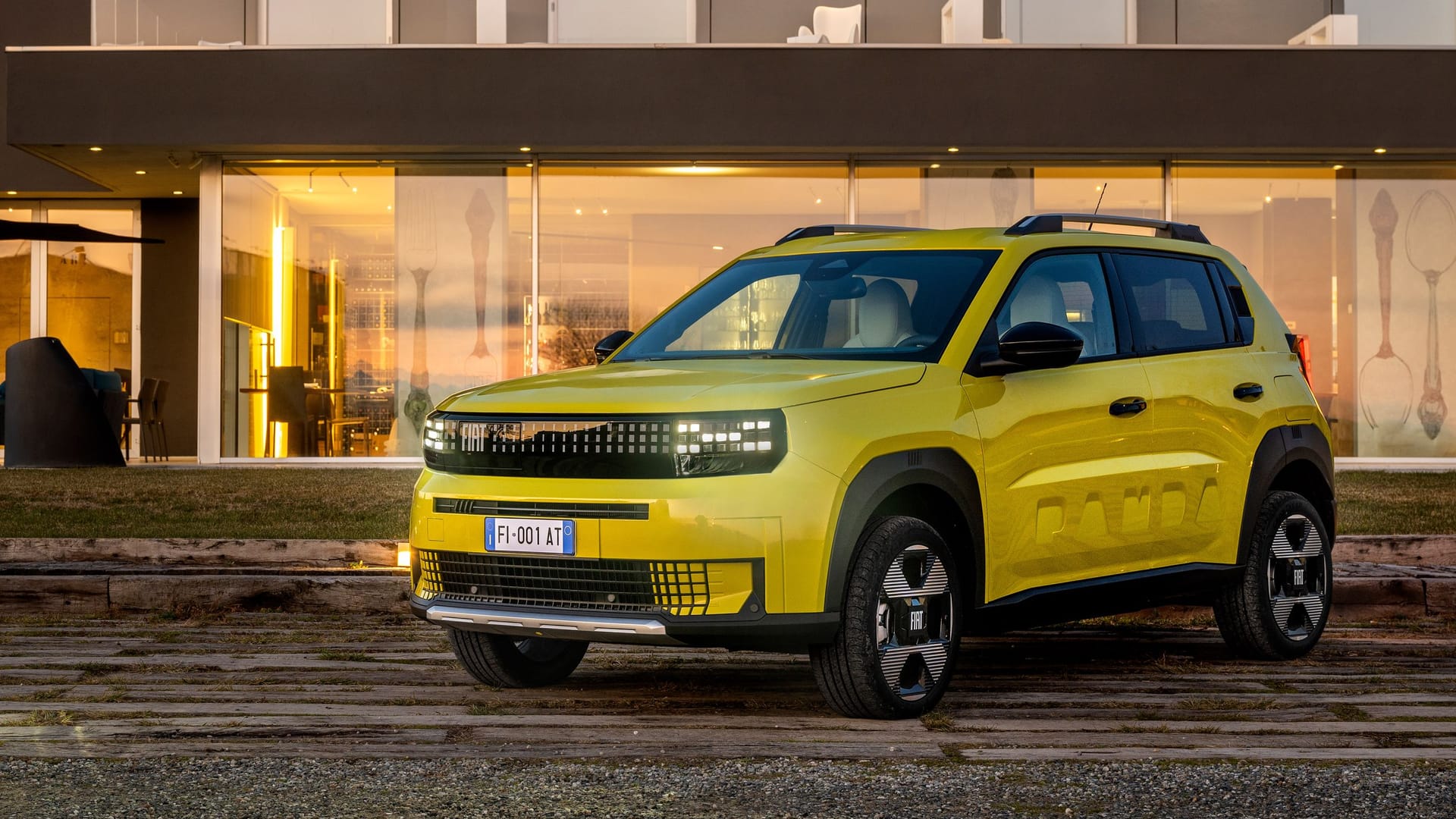Neuer Look, alter Geist: Der Grande Panda bringt den Fiat-Klassiker zurück – kantig, kompakt und elektrifiziert.
