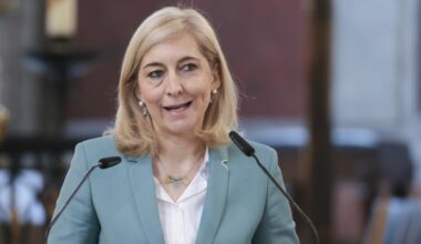 Warken will Anstieg der Eigenanteile bei Heimpflege stoppen